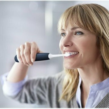 Philips Sonicare Protectiveclean 5100 Ηλεκτρική Οδοντόβουρτσα με Χρονομετρητή, Αισθητήρα Πίεσης και Θήκη Ταξιδίου Λευκή