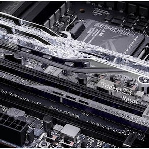 G.Skill Trident Z5 Royal RGB DDR5 32GB RAM με 2x16GB Modules και Ταχύτητα 7600 για Desktop