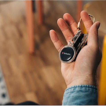 Verbatim My Finder Coin (2 Pack) Apple Find My Tracker Black/White