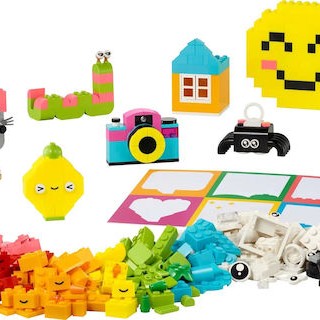 Lego Classic Creative Happy Box για 5+ Ετών 680τμχ
