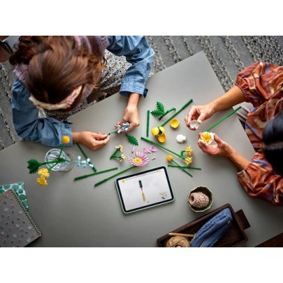 Lego Botanical Collection Petite Sunny Bouquet για 9+ Ετών 373τμχ
