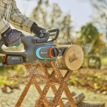 Gardena Αλυσοπρίονο Μπαταρίας 1x4Ah 18V 3.8kg με Λάμα 25cm