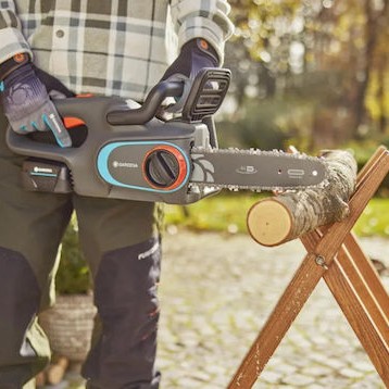 Gardena Αλυσοπρίονο Μπαταρίας 1x4Ah 18V 3.8kg με Λάμα 25cm