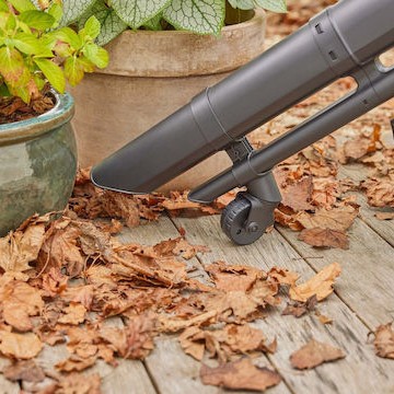 Gardena Φυσητήρας / Απορροφητήρας Χειρός Μπαταρίας 18V Solo με Μέγιστη Ταχύτητα Αέρα 352km/h