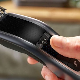 Philips Series 5000 Επαναφορτιζόμενη Κουρευτική Μηχανή Silver/Black HC5630/15