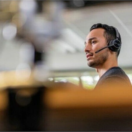 Poly VOIP Headset (77Z31AA)