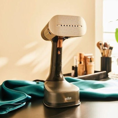 Braun Quickstyle 7 Ατμοκαθαριστής Ρούχων Χειρός 1600W με Δοχείο 250ml Μαύρος