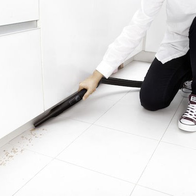 Karcher VC 2 Ηλεκτρική Σκούπα 700W με Σακούλα 2.8lt Λευκή