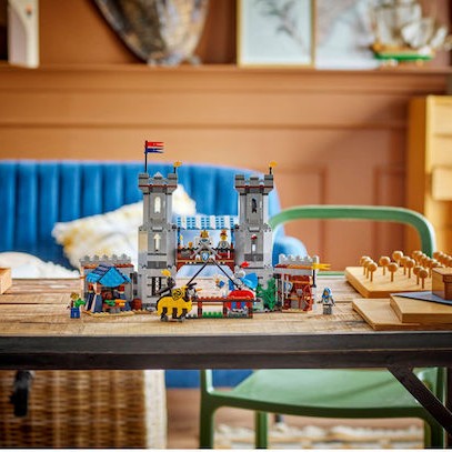 Lego Creator Medieval Horse Knight Castle για 9+ Ετών 1371τμχ