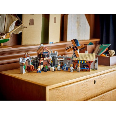 Lego Creator Medieval Horse Knight Castle για 9+ Ετών 1371τμχ