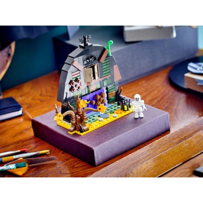 Lego Τουβλάκια Halloween Barn για 8+ Ετών 205τμχ
