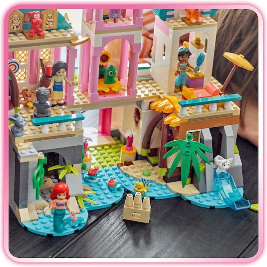 Lego Disney Princess Castle & Royal Pets για 6+ Ετών 787τμχ