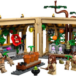LEGO Harry Potter Hogwarts Castle: Herbology Class για 8+ Ετών 390τμχ
