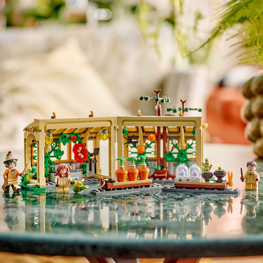 LEGO Harry Potter Hogwarts Castle: Herbology Class για 8+ Ετών 390τμχ