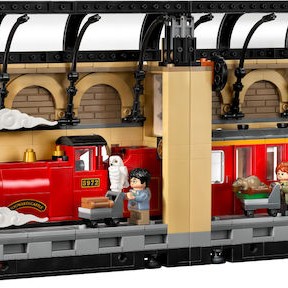 Lego Harry Potter Book Nook: Hogwarts Express για 10+ Ετών 832τμχ