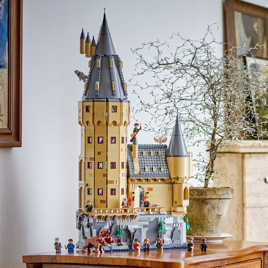 Lego Harry Potter Hogwarts Castle: The Main Tower για 10+ Ετών 2.135τμχ