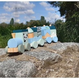 Hape Παιχνίδι Στοίβαξης Fantasia Blocks Train από Ξύλο για 12+ Μηνών