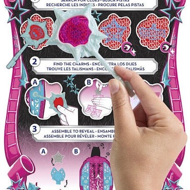 Mattel Secrets Series 6 Catty Noir Σετ Κούκλας