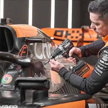 Dewalt McLaren Κρουστικό Δραπανοκατσάβιδο Μπαταρίας Brushless 18V 2x4Ah