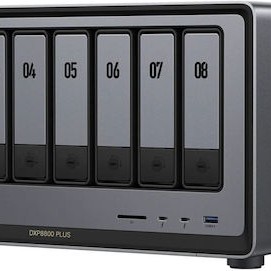 Ugreen DXP8800 Plus NAS Tower με 8 θέσεις για SSD και 2 θύρες Ethernet