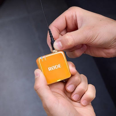 Rode Wireless GO Gen3 Ασύρματο Πυκνωτικό Μικρόφωνο Πέτου, Clip On Δημοσιογραφικό σε Πορτοκαλί Χρώμα