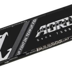 Gigabyte AORUS Gen4 7300 SSD 2TB M.2 NVMe PCI Express 4.0