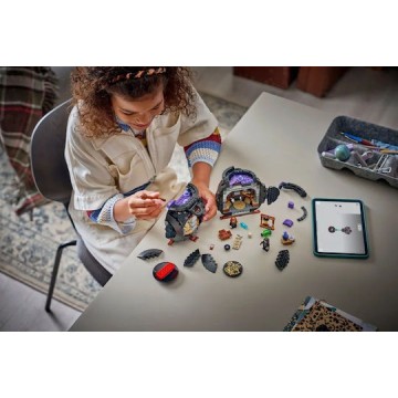 LEGO Harry Potter Cauldron: Secret Potions Classroom για 10+ Ετών 652τμχ