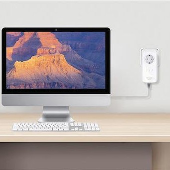 TP-LINK TL-PA8030P KIT v1 Powerline Διπλό για Ενσύρματη Σύνδεση με Passthrough Πρίζα και 3 Θύρες Gigabit Ethernet