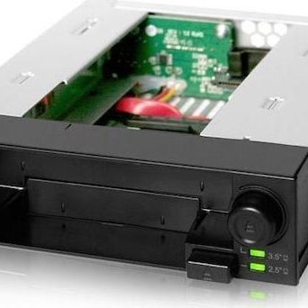 Icy Dock DuoSwap 2.5 inch-3.5 inch Hot-Swap SATA/SAS HDD/SSD Trayless Mobile Rack Backplane Cage for External 5.25Inch Drive Bay Μαύρο