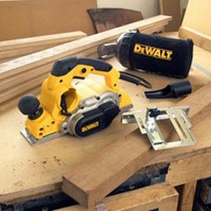Dewalt Πλάνη 1050W με Σύστημα Αναρρόφησης