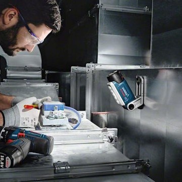 Bosch Επαναφορτιζόμενος Προβολέας Χειρός LED με Μέγιστη Φωτεινότητα 330lm