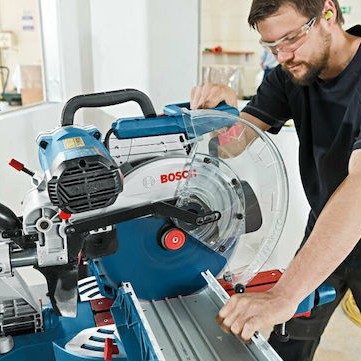 Bosch GCM 12 SDE Professional Φαλτσοπρίονο Ρεύματος Συρόμενο με Ισχύ 1800W, Δίσκο Κοπής Διαμέτρου 305mm & Ταχύτητα Κοπής 4000rpm