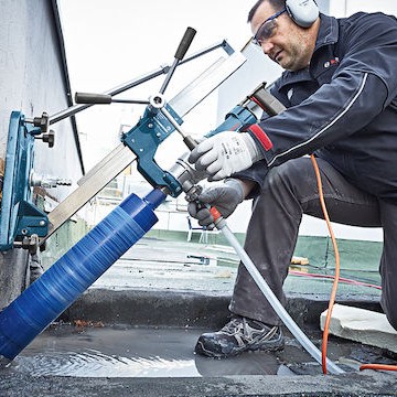 Bosch GDB 180 WE Καροτιέρα Χειρός Υγρής Κοπής 2000W