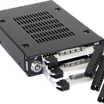 Icy Dock ToughArmor Triple Bay 2.5 Inch SAS/SATA HDD/SSD Mobile Rack For External 3.5 Inch Drive Bay Μαύρο (MB993SK-B)