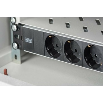 Digitus Πολύπριζο Rack με 3 Safety Outlets Μαύρο