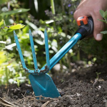 Gardena Σκαλιστήρι με Τρίχαλο Χειρός με Κοντάρι 36.6cm