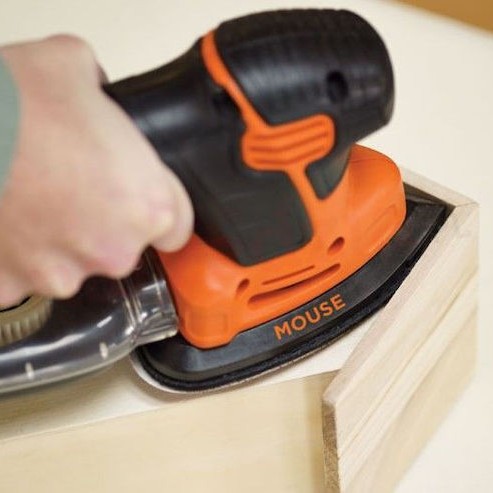 Black & Decker -QS Τριβείο Δέλτα 120W με Σύστημα Αναρρόφησης