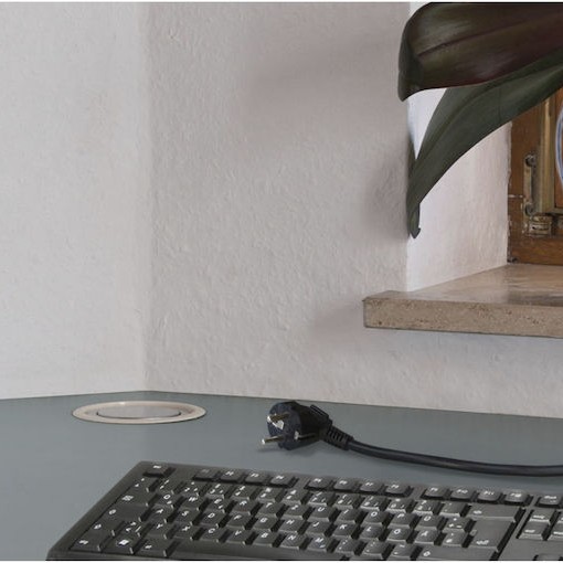 Brennenstuhl Tower 3 Πολύπριζο Ασφαλείας 3 Θέσεων με Διακόπτη και Καλώδιο 2m