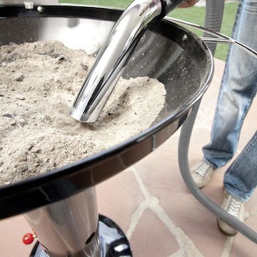 Karcher AD 4 Premium Σκούπα Απορρόφησης Ζεστής Στάχτης 600W με Κάδο 17lt