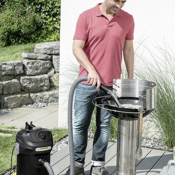 Karcher AD 4 Premium Σκούπα Απορρόφησης Ζεστής Στάχτης 600W με Κάδο 17lt