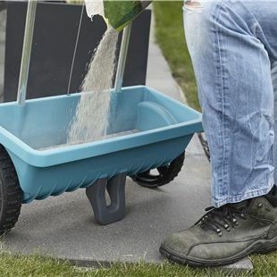 Gardena 00432-20 Τροχήλατη Σπαρτική Μηχανή με Χωρητικότητα 12.5lt