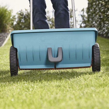 Gardena 00432-20 Τροχήλατη Σπαρτική Μηχανή με Χωρητικότητα 12.5lt