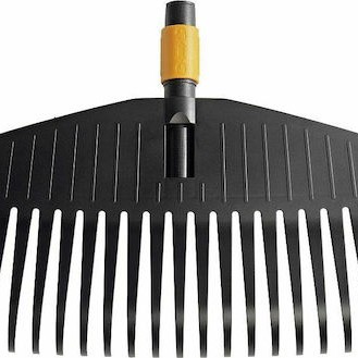 Fiskars L Quickfit Τσουγκράνα Χώματος