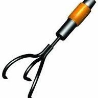 Fiskars Καλλιεργητής Χειρός με Κοντάρι 33cm