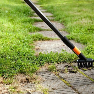 Fiskars Σκούπα 135522