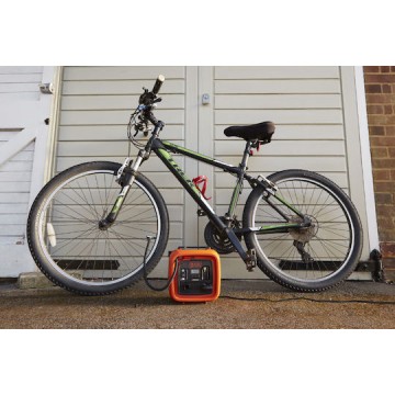 Black & Decker Τρόμπα Αυτοκινήτου 160PSI με Καλώδιο Αναπτήρα 12V