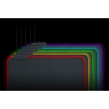 Razer Goliathus Chroma Gaming Mouse Pad Medium 355mm με RGB Φωτισμό Μαύρο