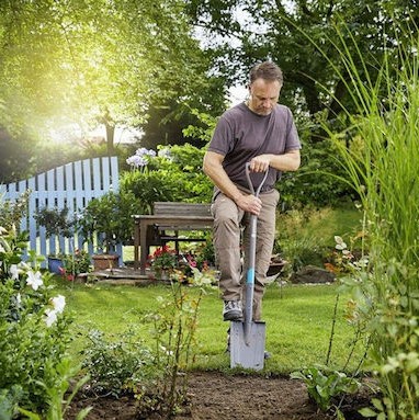 Gardena Natureline Φτυάρι Ίσιο με Κοντάρι 117cm και Πλαστική Λαβή