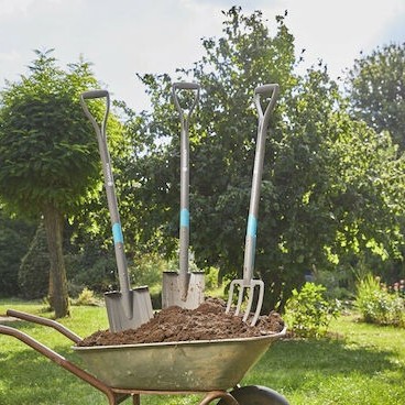 Gardena Natureline Φτυάρι Ίσιο με Κοντάρι 117cm και Πλαστική Λαβή