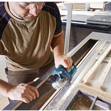 Bosch GHO 12V-20 Professional Πλάνη 12V Solo με Σύστημα Αναρρόφησης